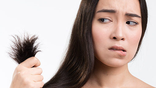 Cosa danneggia i nostri capelli